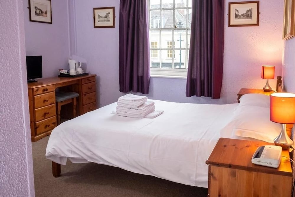the crown hotel