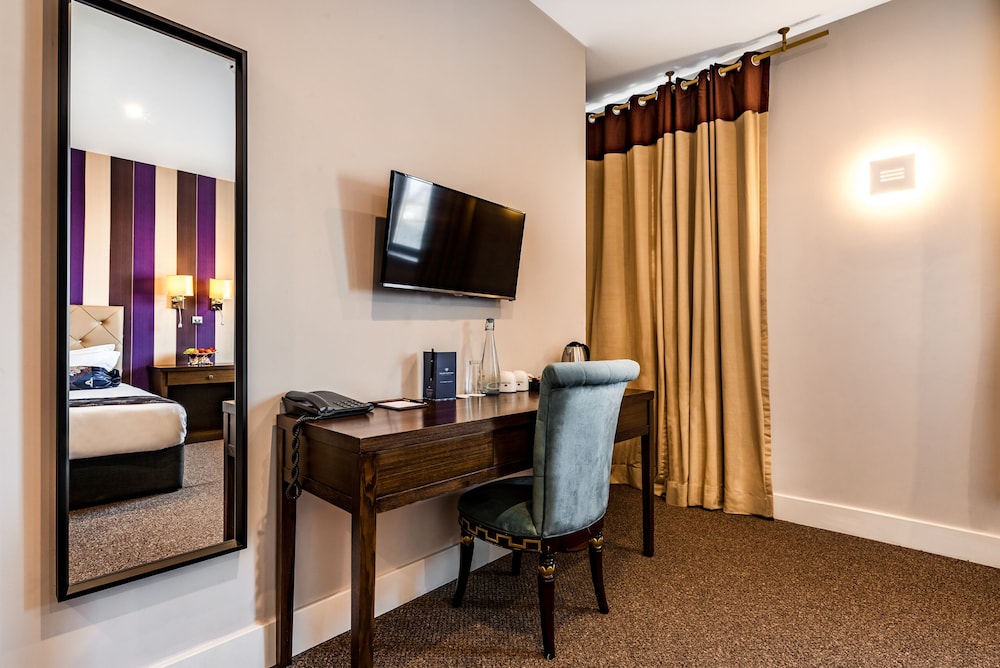 Croydon Vacations - Grand Sapphire Hotel  Banqueting - Property Image 24