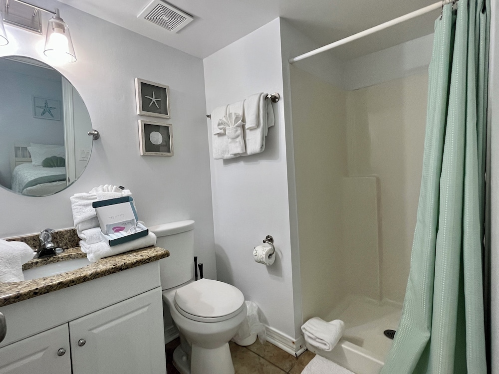 Surfside Shores by Southern Vacation Rentals