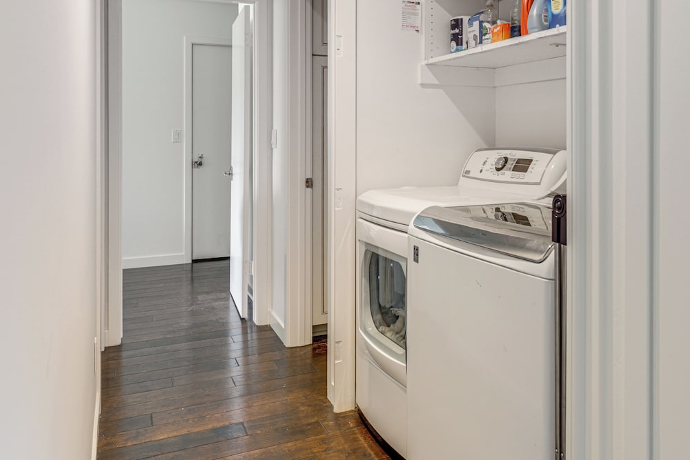 Resort Perks, Ocean Access: Solana Beach Townhome!
