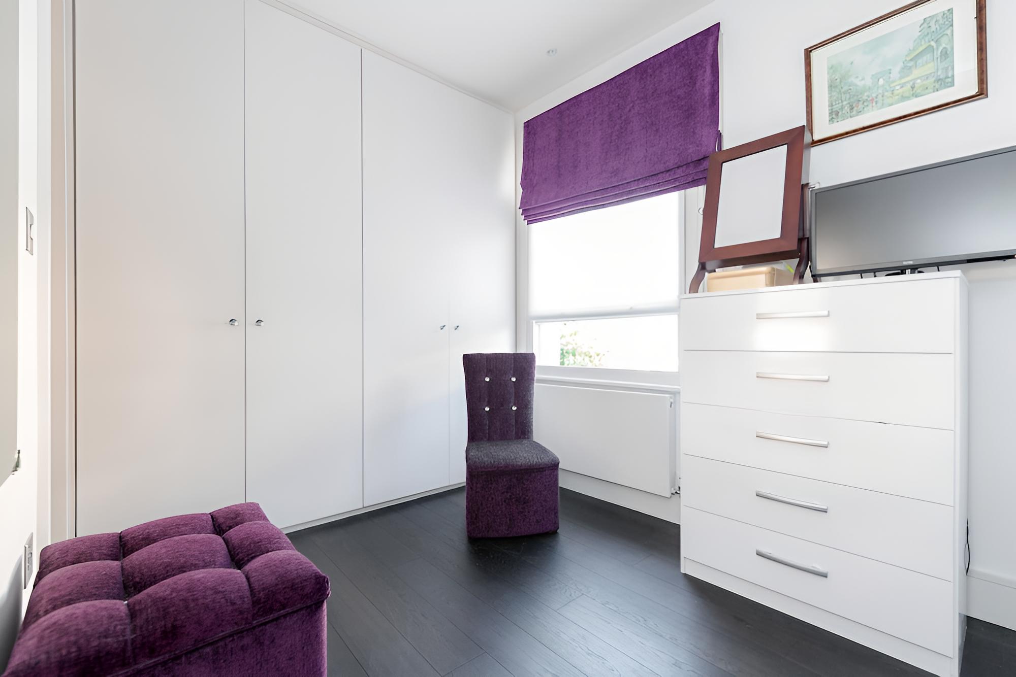 Olympia 2 Bed Duplex by BaseToGo