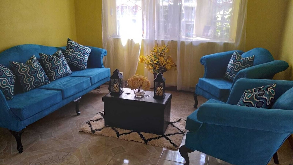 Room-comfy Kingston Getaway - Private Ro