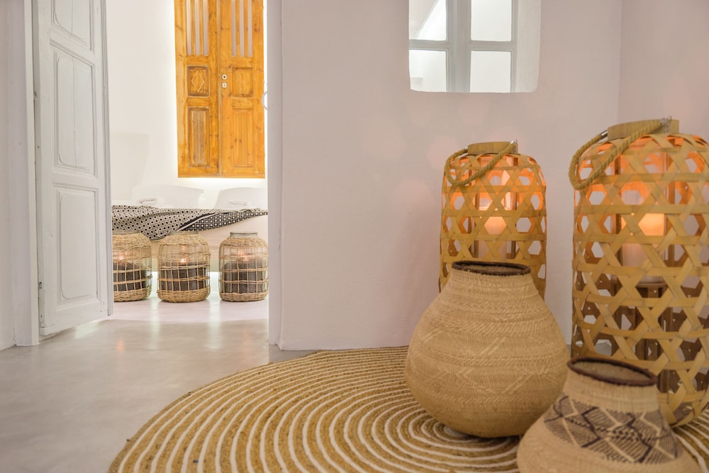 Gaia Suites