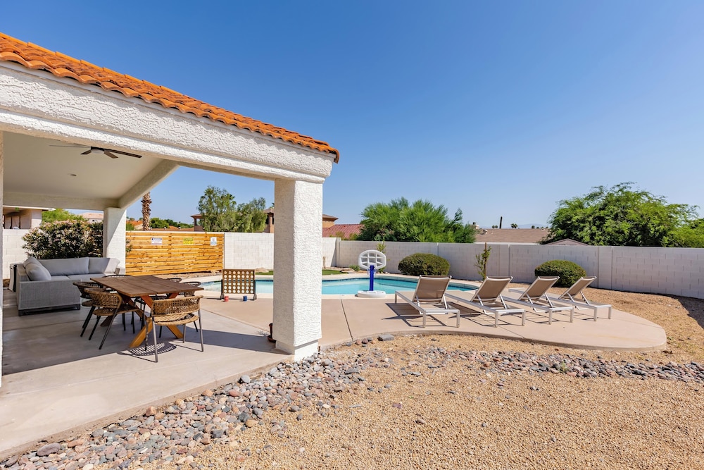 Western Hills-private Pool-putting Green-games & More!