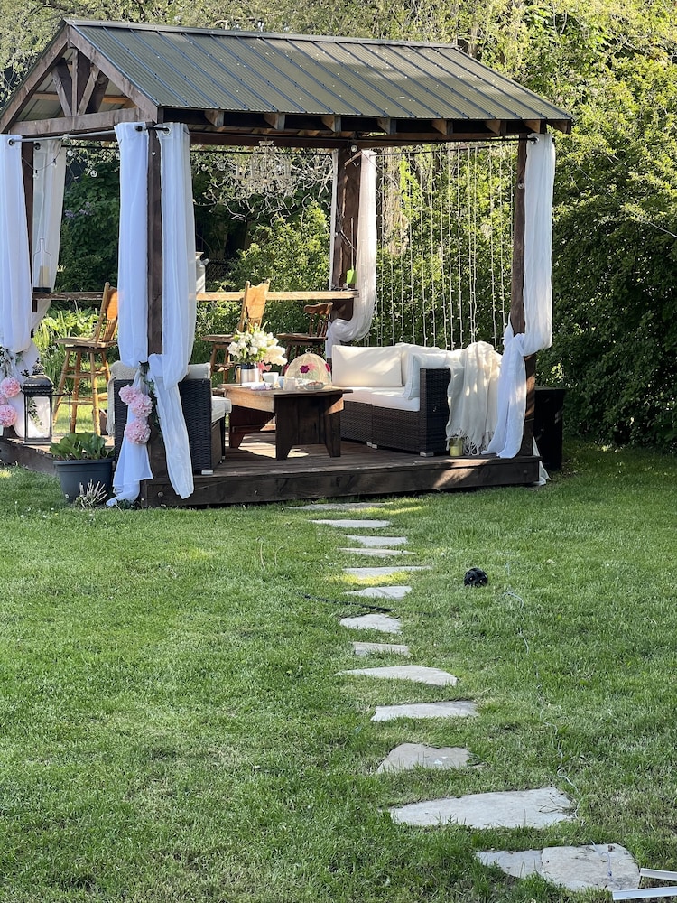 Emily's Place B&B