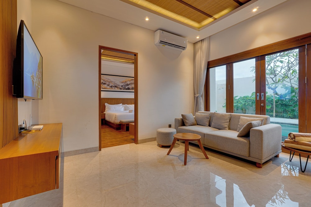 Villa Taman Seminyak Suite 01