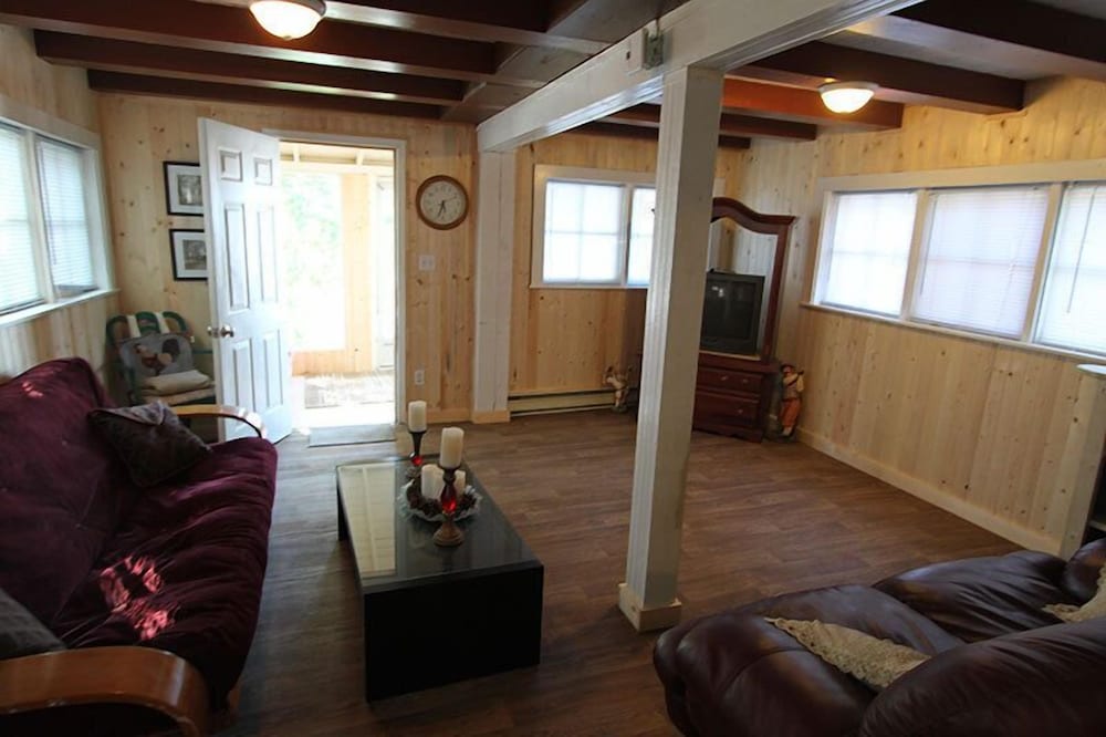 Riverview Cottages