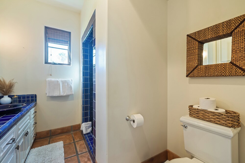 Luxe 7bdr Oasis w/ Pool, Putting Green, Game Room Villa Del Gallo by Avantstay view 5