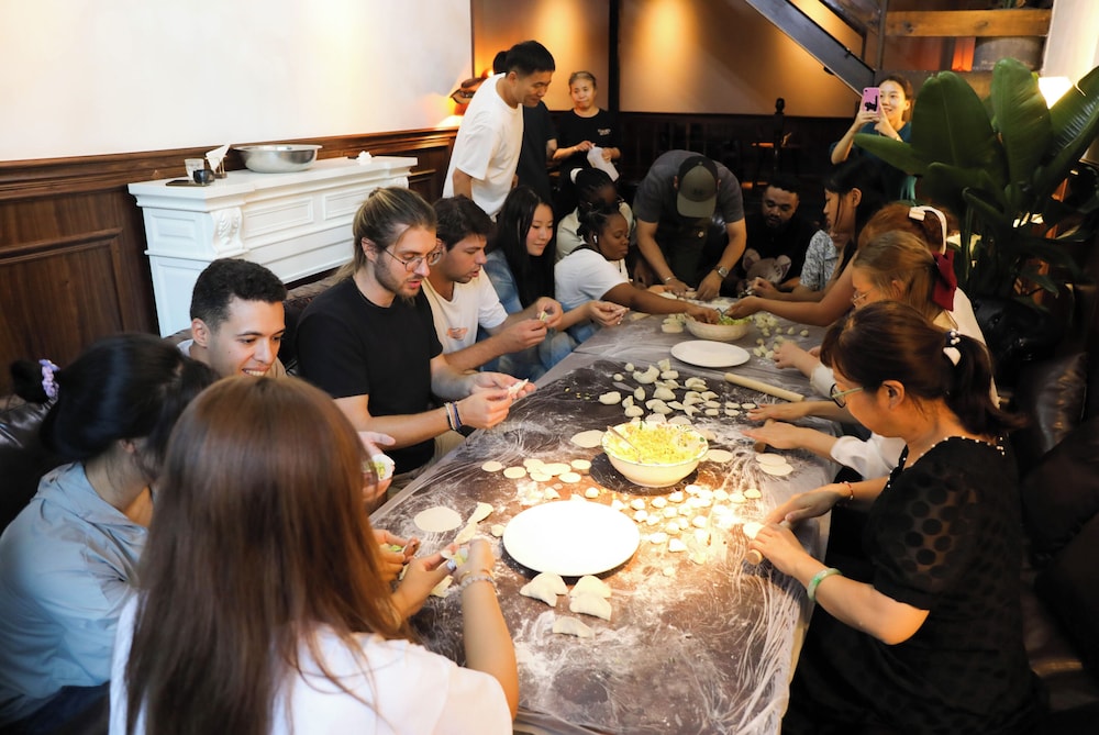 Chengdu Sonderia Hostel&Bar-Lazybones