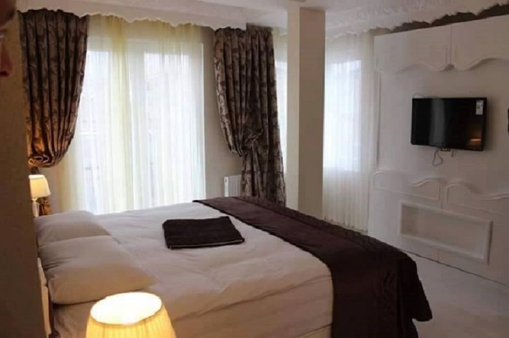 Azade Butik Otel