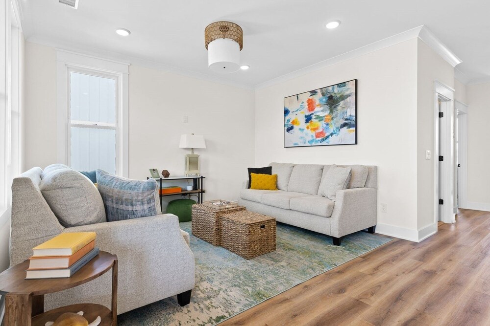 1040 Break / 1040 Ocean Blvd West 4 Bedroom Home by RedAwning