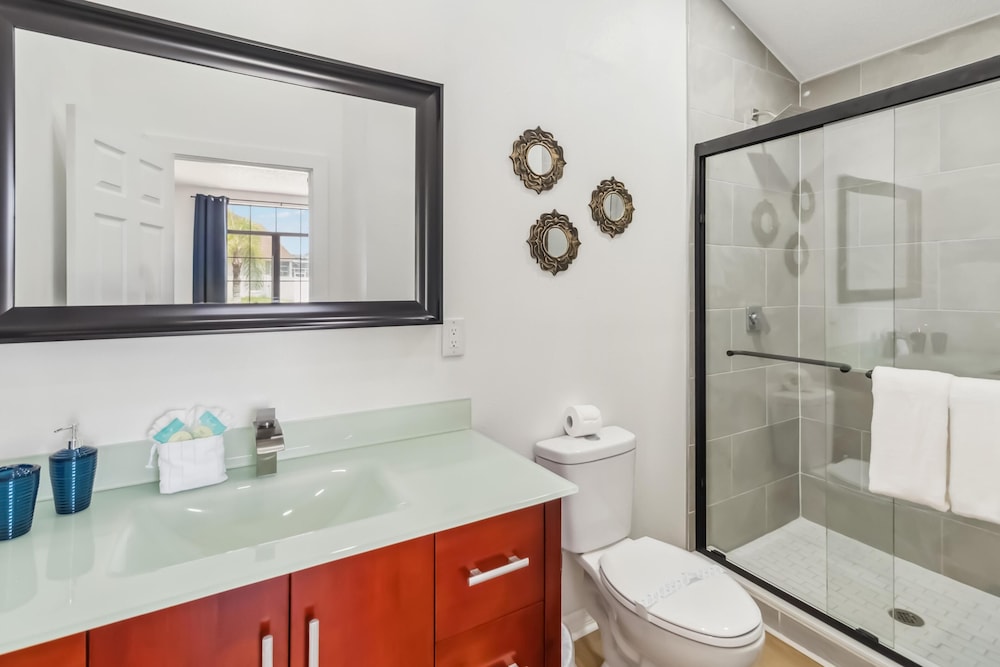 5/3 Private Pool House Near all Famous Attractions!!!