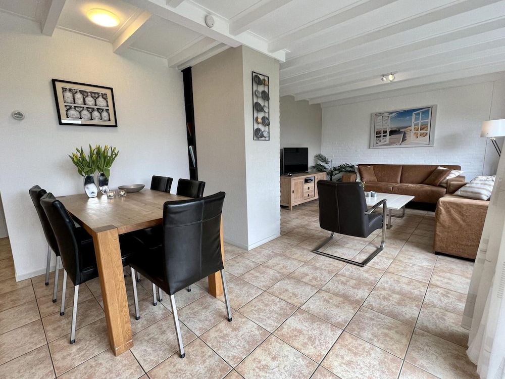 Detached Holiday Home With Garden