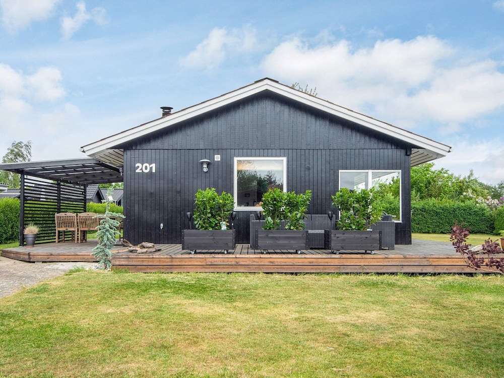 6 Person Holiday Home in Juelsminde