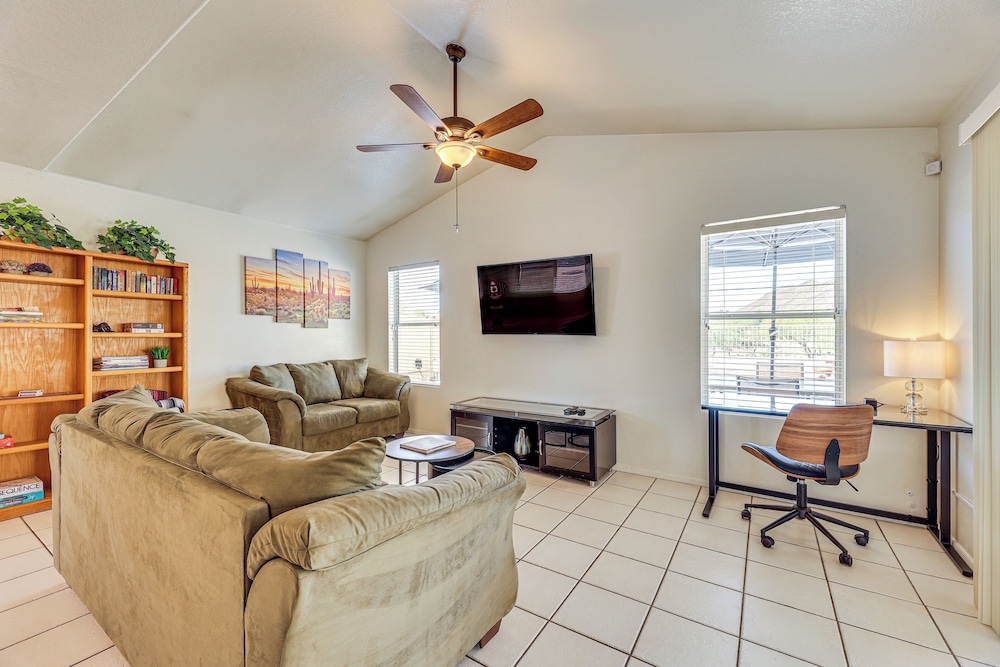 Swim w/ a View: Scenic Desert Retreat in Glendale