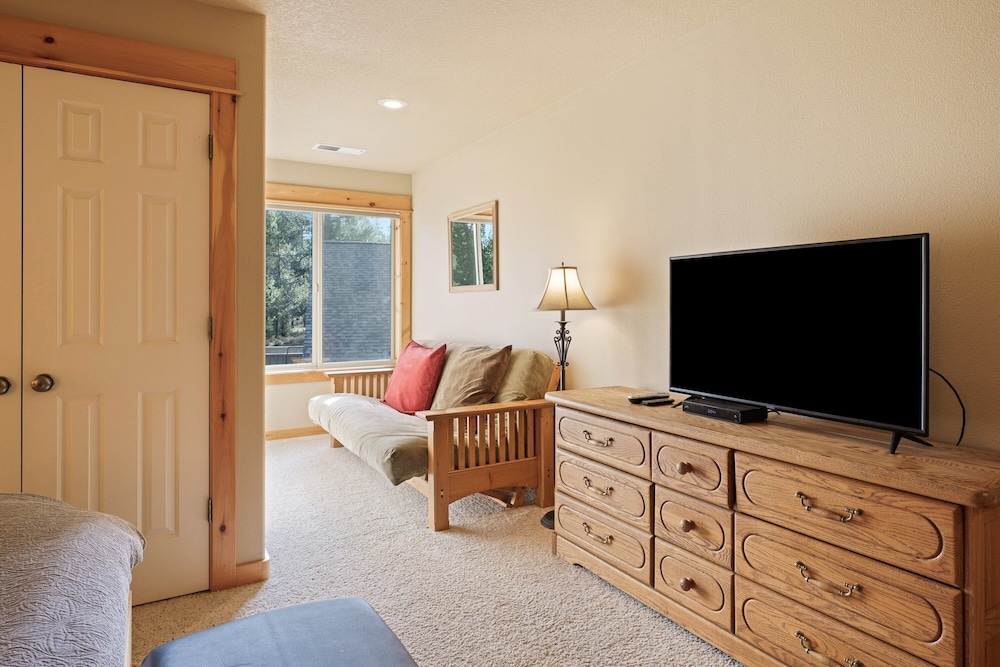 Poplar 16 5 Bedroom Home