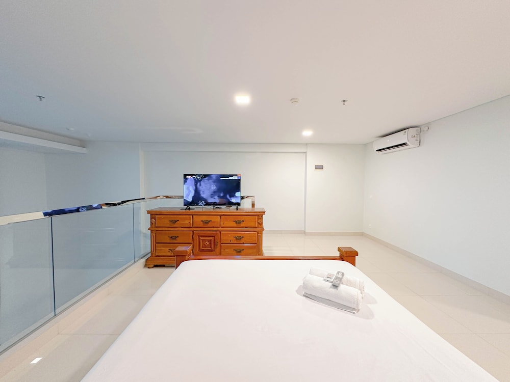 Spacious and Modern Studio SOHO Apartment at VieLoft SOHO and SKY Residence