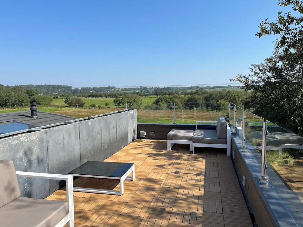 The Lodge @ Racecourse House