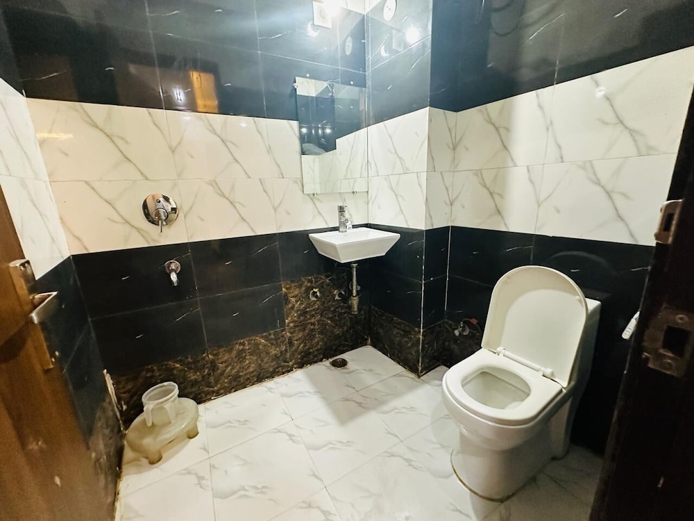 Hotel S.R. Plaza