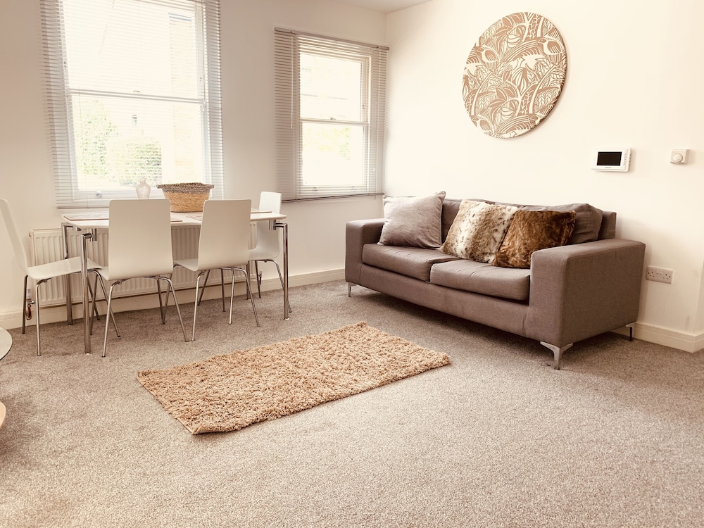Elthorne Luxury Apartments