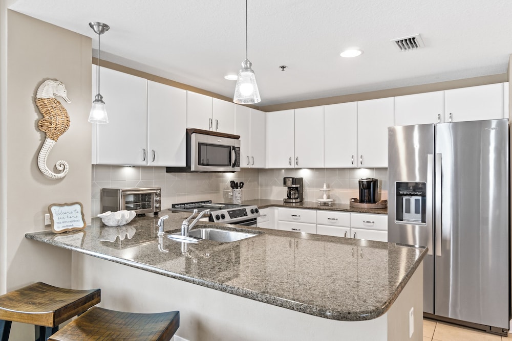 Grand Panama Beach Resort by Panhandle Getaways
