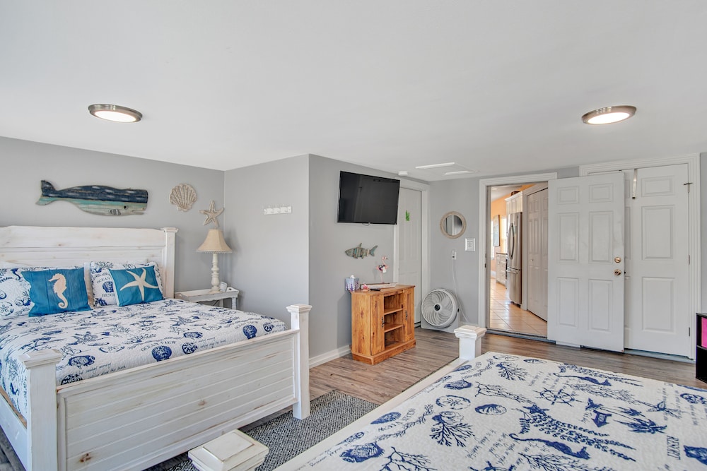 Saltwater Taffy by Silver Sands Vacation Rentals view 3
