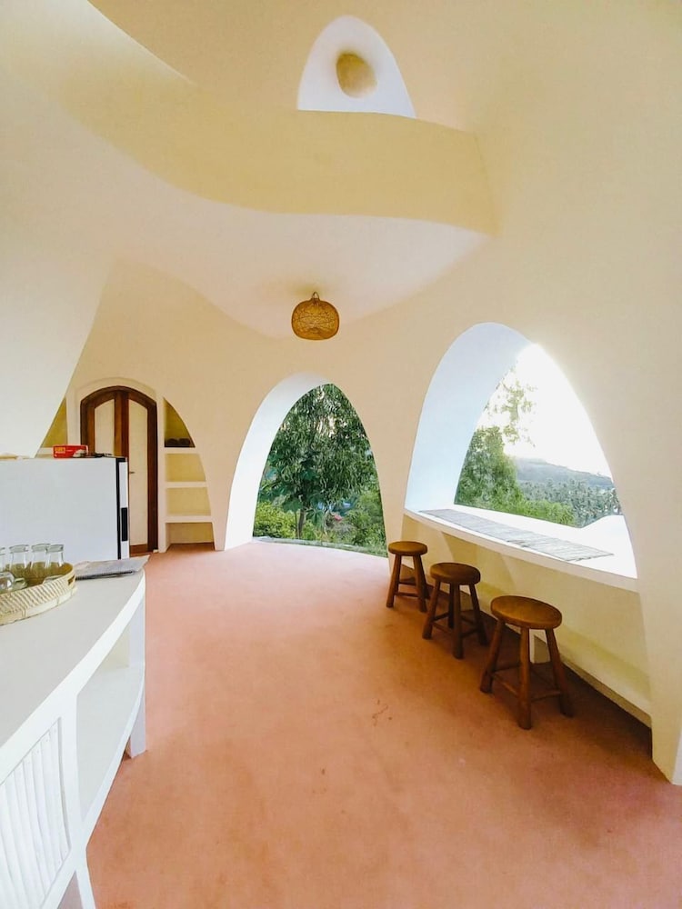 Mentigibay Dome Villa Lombok