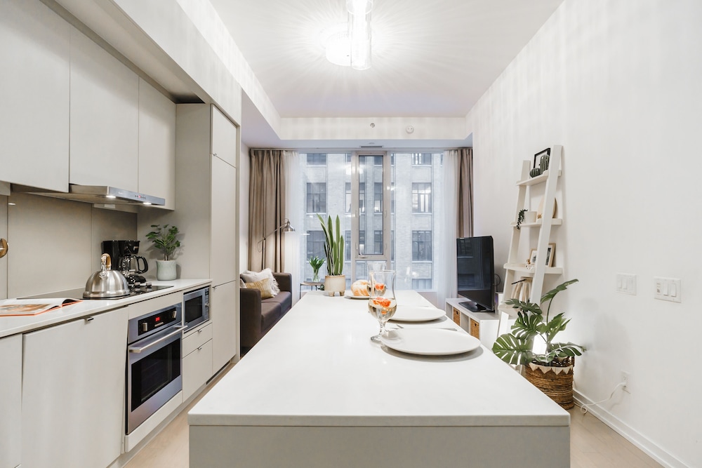 Sarkar Suites - Peter Street - Image 5