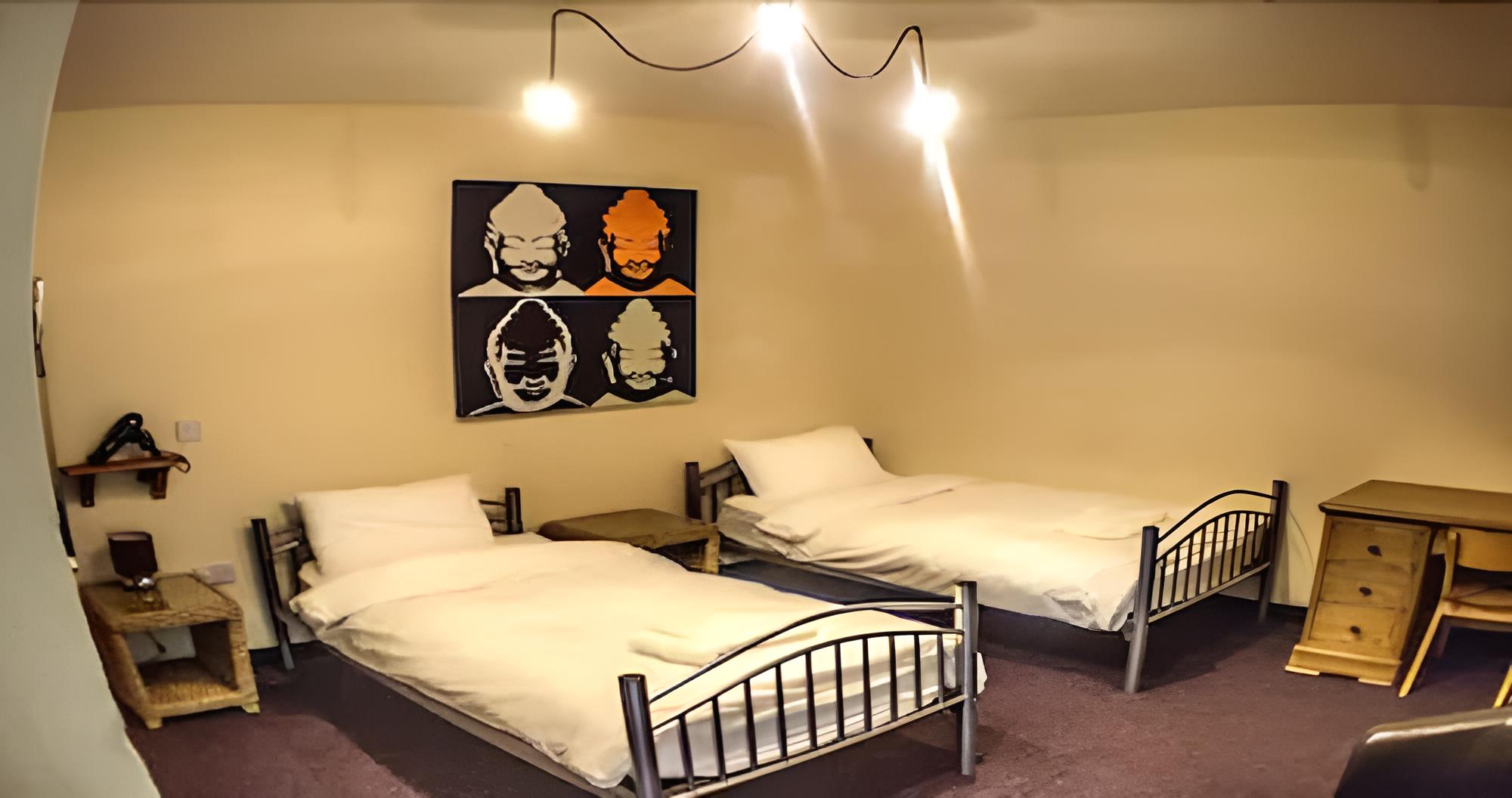 Victoria Warehouse Hotel