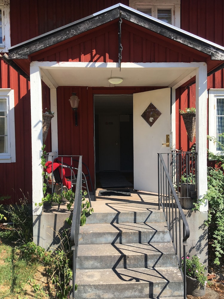 Cafe Sergel Bed & Breakfast