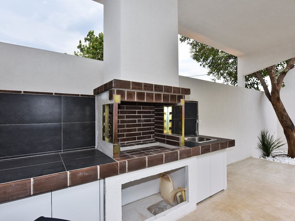 4 Elements Earth Luxury Suites