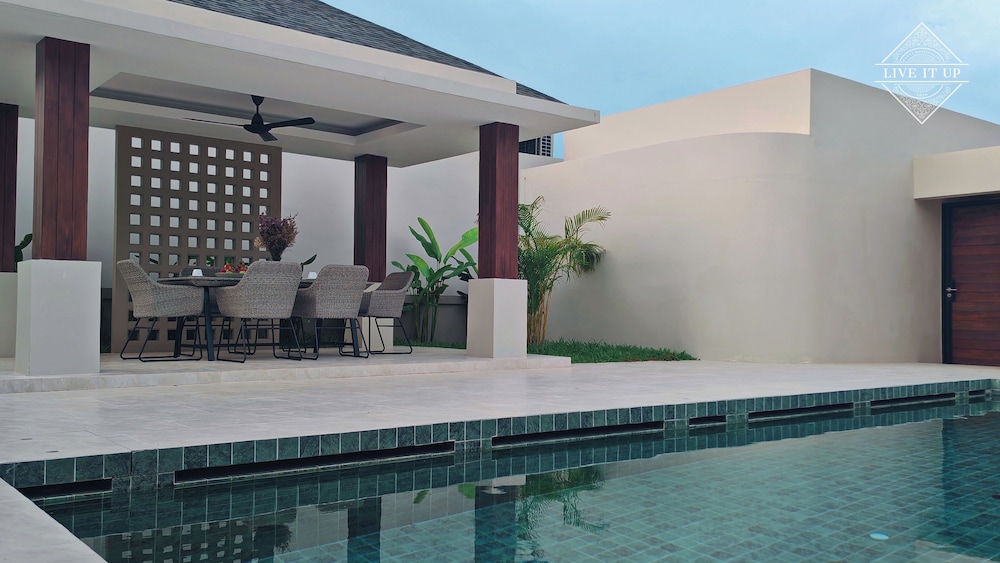 Santi Tara Villas