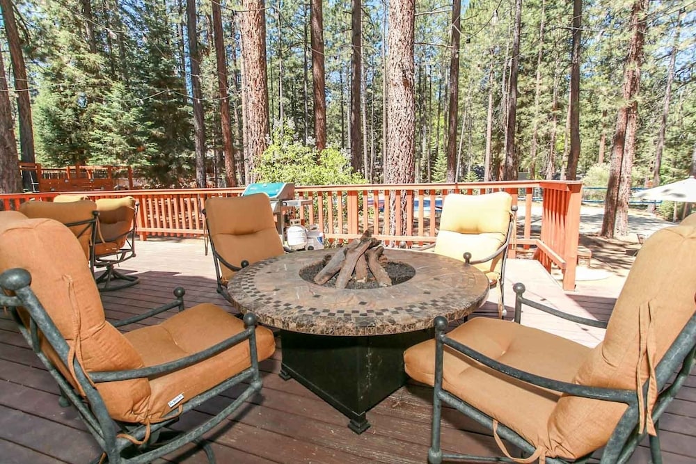 The Lodge At Snow Summit 6 Bedroom Residence by RedAwning