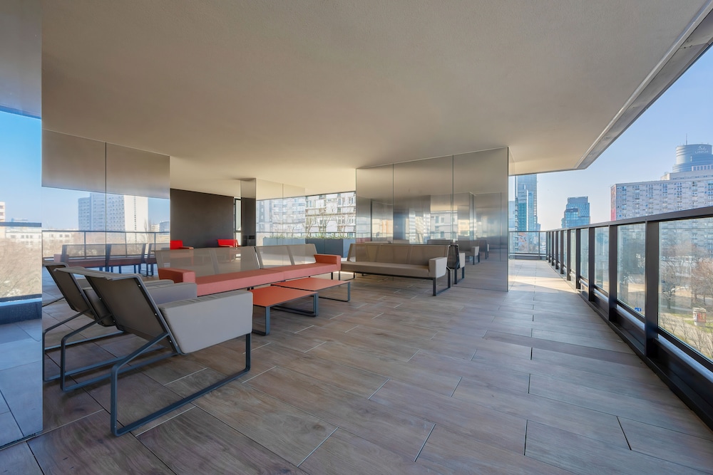 Grzybowska Apartment by Renters Prestige