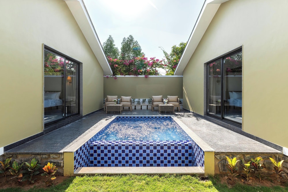 Merriment Luxury Resort & Private Pool Villa, Abu Road