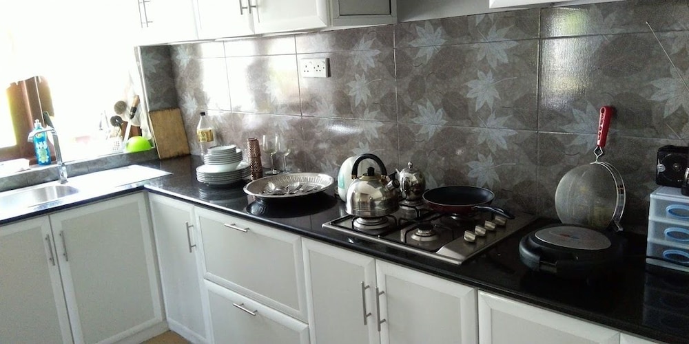 Negombo Holiday Home