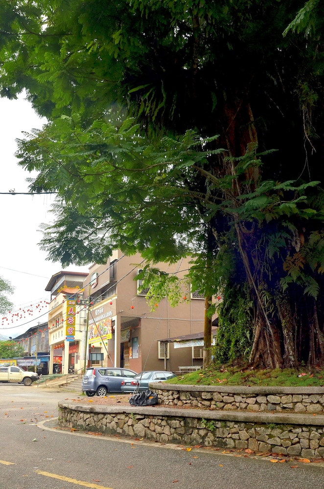Yee Tai Cafe & Inn