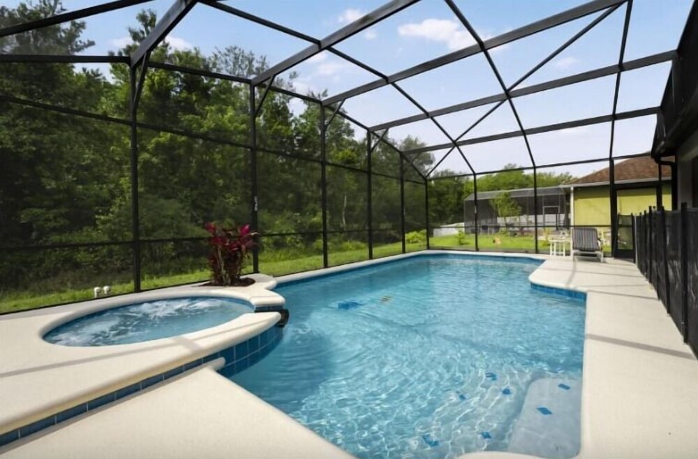 6Br Retreat W/ South Pool, Spa & Game Room Fun - Image 3