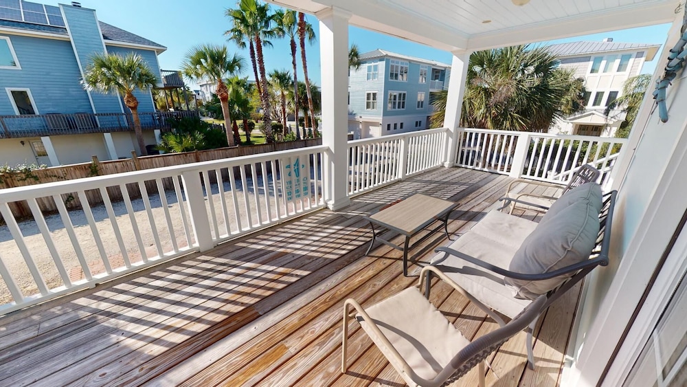 Mimi's Mermaid's & Memories by Tybee Vacation Rentals