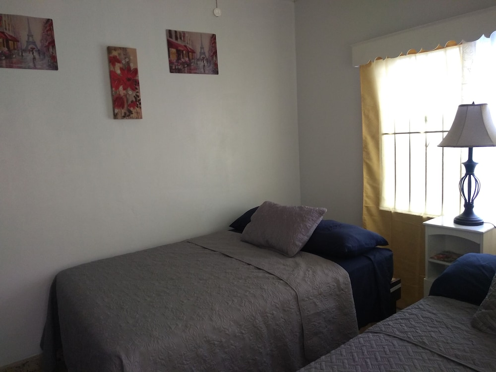 Hotel Hillside Breeze - Image 1