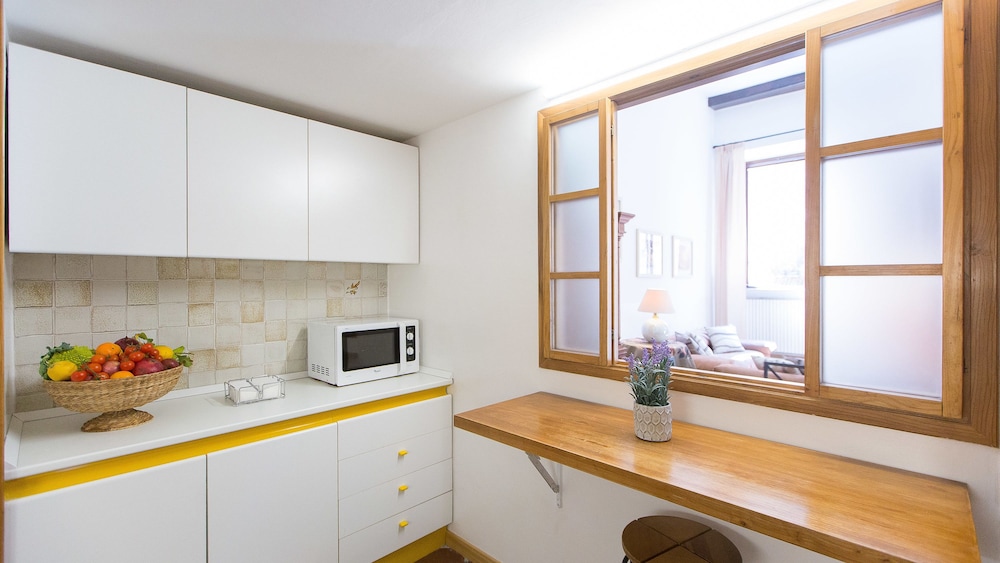 Rental in Rome Bovari