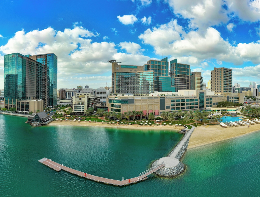 Beach Rotana All Suites