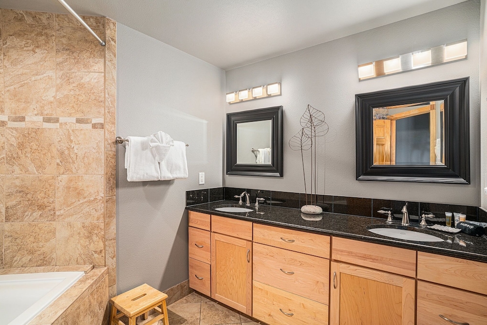 Estes Park Vacation Lodging