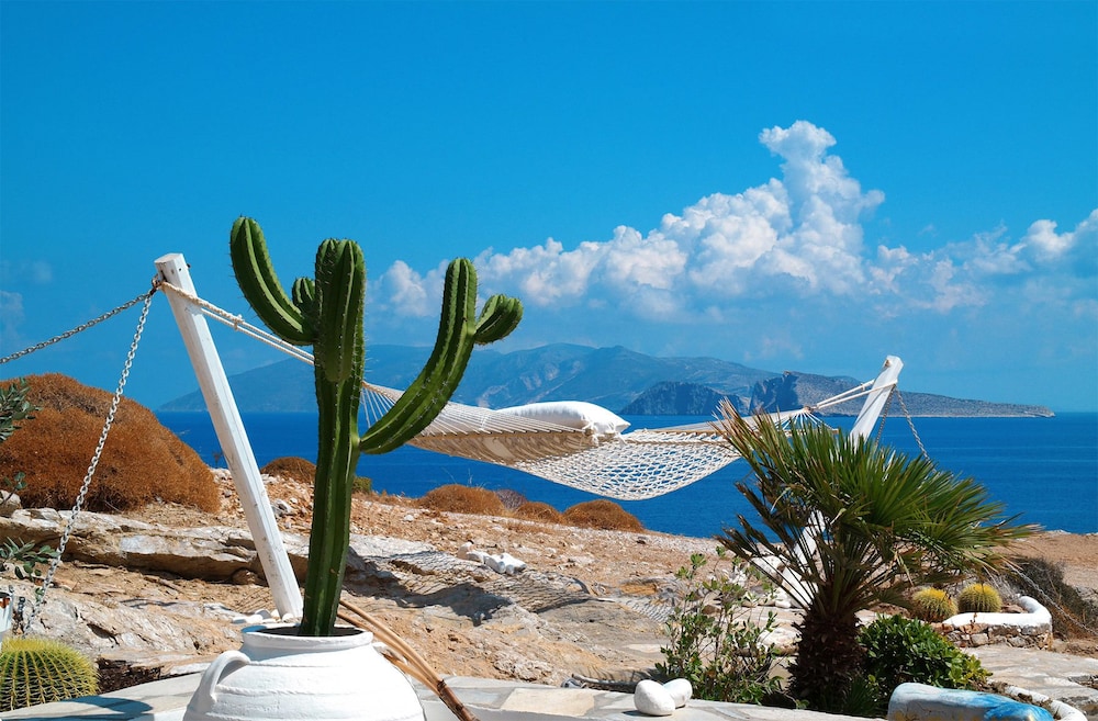 Onar Suites & Villas