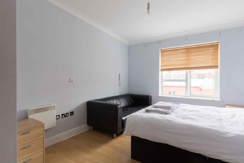 Birmingham Serviced Apartment - The Qube