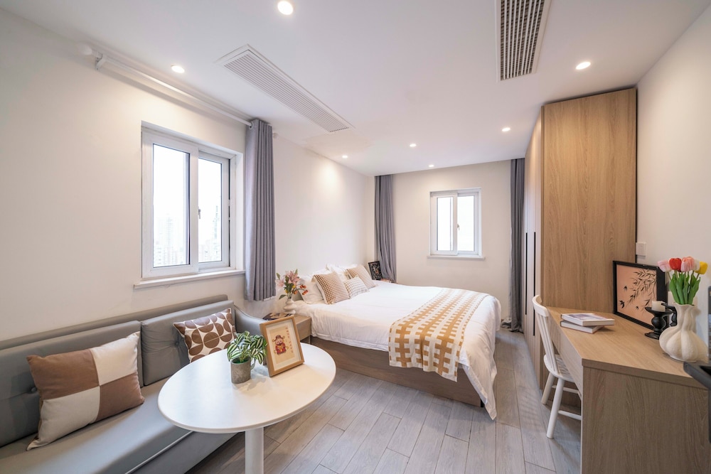 Book and Bed-QuYang Road