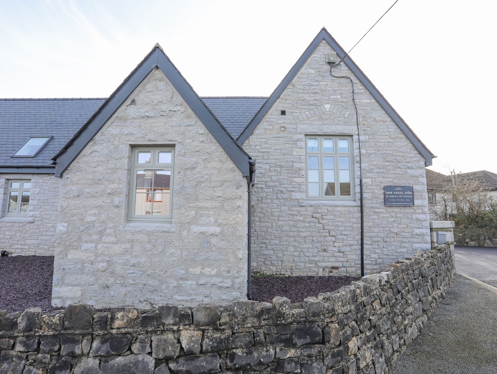 Ysgol Fach