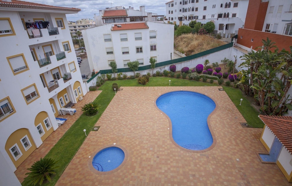 B41 - Windmill Modern With Pool, 사진 15