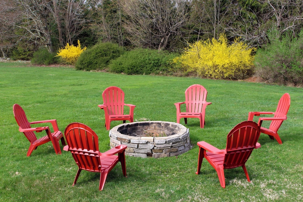 Hike, Fish, Ski & More: Spacious Gem in Catskills!
