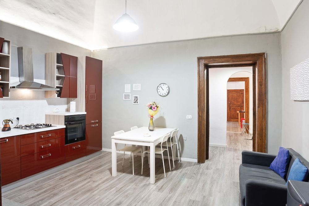 Donna Rosa Apartment a 2 passi dal Tribunale
